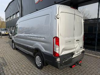 Ford Transit  picture 13