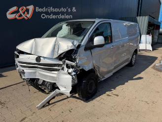Salvage car Volkswagen Transporter Transporter T7, Van, 2024 2.0 TDI 150 2025/2