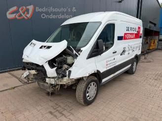 Vrakbiler auto Ford Transit Transit, Van, 2013 2.0 TDCi 16V Eco Blue 130 2021/12
