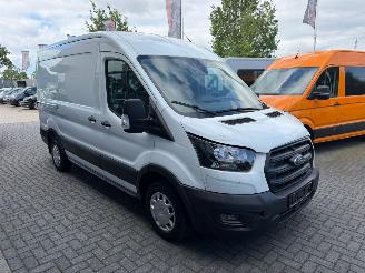 Ford Transit  picture 11