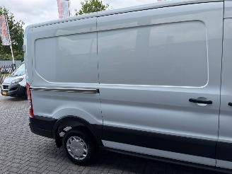 Ford Transit  picture 9