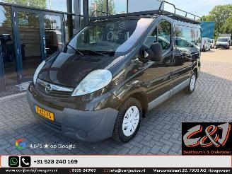 krockskadad bil bedrijf Opel Vivaro -2 2.0CDTI/66KW-E4 2.9T L2H1 2010/10