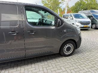 Opel Vivaro  picture 22