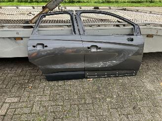 uszkodzony samochody osobowe Opel Crossland X 2018/1