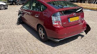 krockskadad bil auto Toyota Prius  2004/10