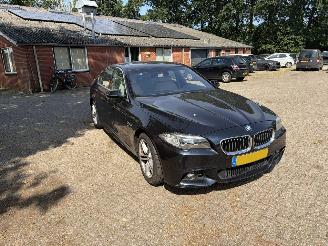 Damaged car BMW 5-serie 528 i M PAKKET 2016/3