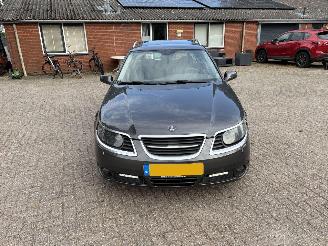 damaged passenger cars Saab 9-5 2.3 TURBO 260 PK 2010/2