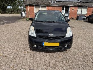 Vaurioauto  passenger cars Toyota Prius  2005/10