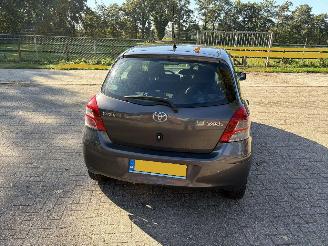 Vaurioauto  passenger cars Toyota Yaris  2011/2