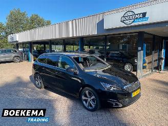 Voiture accidenté Peugeot 308 SW 1.2 PureTech GT-line Navi Clima Camera Cruise 2017/4