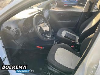 Hyundai I-10 1.0 i-Drive Cruise Control Elektrische Ramen picture 14