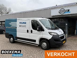 skadebil bedrijf Peugeot Boxer 330 2.2 HDI 120 L2-H1 Premium Navigatie Camera Airco 2022/4