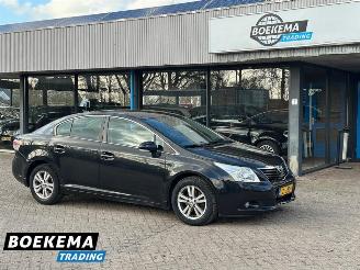 krockskadad bil auto Toyota Avensis 2.0 VVTi Dynamic Automaat Navigatie Clima Cruise 2009/4