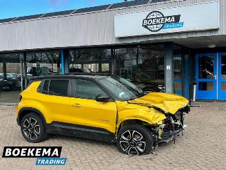 Voiture accidenté Jeep Avenger Summit 54 kWh Carplay Navigatie Camera LED Keyless ACC 2024/3