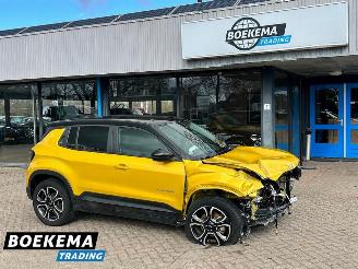 damaged passenger cars Jeep Avenger Summit 54 kWh Carplay Navigatie Camera LED Keyless ACC 2024/3
