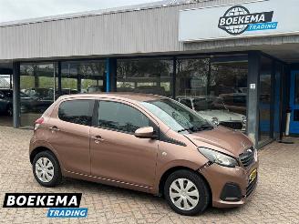 Damaged car Peugeot 108 1.0 e-VTi Active Airco PDC 5-Deurs 2014/11