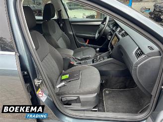 Skoda Octavia 1.0 TSI Business Ed Navigatie Canton Stoelverw. Climate Cruise PDC picture 20