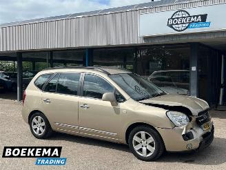 Damaged car Kia Carens 2.0 CVVT X-ecutive 7p. Aut. Navigatie Climate Cruise 2008/2