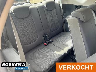 Kia Carens 2.0 CVVT X-ecutive 7p. Aut. Navigatie Climate Cruise picture 21