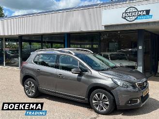 uszkodzony samochody osobowe Peugeot 2008 1.2 PT Allure Navigatie Stoelverw. Climate Cruise 2017/7