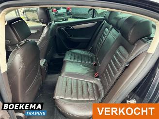 Volkswagen Passat 1.4 TSI DSG Highline Leer Navigatie Open-Dak Stoelverw. Keyless picture 12