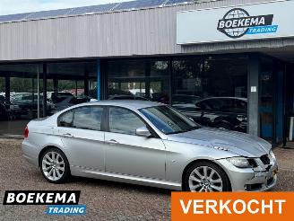 uszkodzony samochody osobowe BMW 3-serie 320i Aut. Facelift Navi Leder Clima Cruise Business Line Style 2010/1