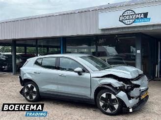 Unfallwagen Volvo EX30 Single Motor Extended Range Core 69 kWh Keyless Navi Climate PDC 2024/5