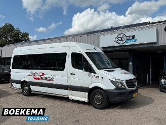 Damaged car Mercedes Sprinter 313 2.2 CDI 432 9-Persoons Rolstoellift Airco 6-Hand Euro6 2015/2