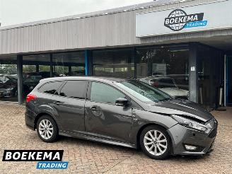 Coche accidentado Ford Focus Wagon 1.5 TDCI ST-Line Leer Navi Camera Clima Cruise PDC 2018/7