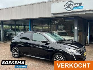 Damaged car Peugeot 208 1.2 Allure 100pk Led Climate Navi Cruise Camera stoelverw. 2023/6