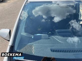 Peugeot 108 1.0 e-VTi Active Airco LED picture 14