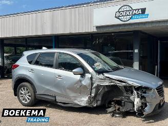 Auto incidentate Mazda CX-5 2.0 SkyActiv-G 165 2WD Aut Navi Climate Cruise Stoelverw. PDC 2015/8
