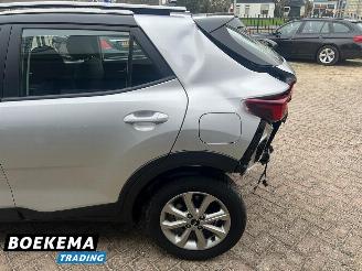 Kia Stonic 1.0 T-GDi MHEV Dynamic Automaat Navigatie Camera picture 13