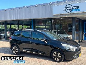 damaged passenger cars Renault Clio Estate 0.9 TCe Dynamique Navigatie Clima Cruise 2014/1