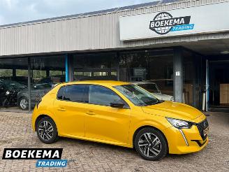 Unfallwagen Peugeot 208 1.2 Allure 100pk Led Navigatie Climate Cruise PDC 2023/5
