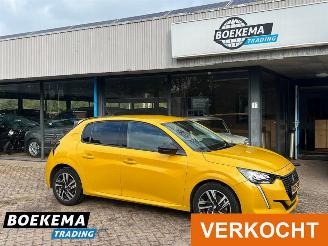 Damaged car Peugeot 208 1.2 Allure 100pk Led Navigatie Climate Cruise PDC 2023/5