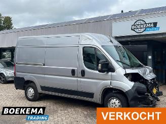skadebil bedrijf Opel Movano 2.2D 140PK L2-H2 Navi Cruise Airco 2022/5