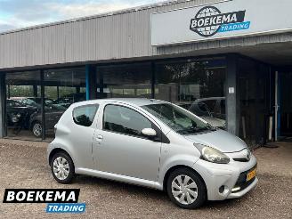 Coche accidentado Toyota Aygo 1.0 VVT-i Comfort Airco 2012/6