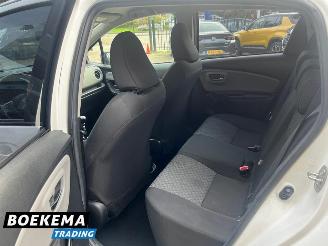 Toyota Yaris 1.3 VVT-i Navigatie Cruise Airco Camera Trekh. picture 17