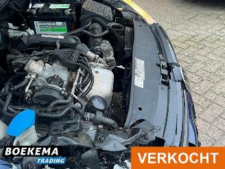 Volkswagen Golf 1.2 TSI Trendline Navigatie Airco Camera 5-Deurs picture 13