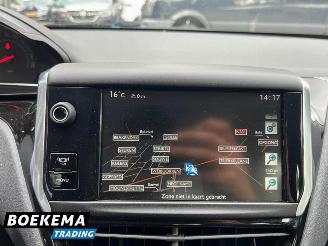 Peugeot 208 1.2 e-VTi Envy Aut Navi Clima Cruise PDC picture 27