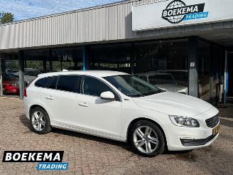 damaged passenger cars Volvo V-60 2.4 D5 Twin Engine AWD Plug in Hybrid Navi Climate Cruise 2016/12