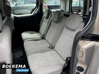 Peugeot Partner Tepee 1.6 VTi XT Rolstoel Lift Airco 5-Persoons picture 16