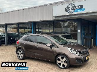 Avarii autoturisme Kia Rio 1.4 CVVT 110PK Super Pack Leer Open-Dak Navigatie Stoelverw 2013/4