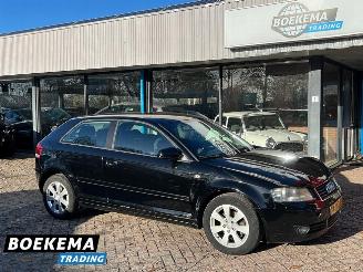 krockskadad bil auto Audi A3 1.6 Ambition Pro Line Climate PDC 2005/5