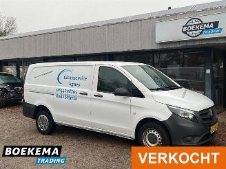 damaged commercial vehicles Mercedes Vito 114 CDI Lang Stoelverw. 3-Pers Airco Trekhaak 2017/4