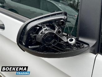 Mercedes Vito 111 CDI Lang 3-Persoons Navi Airco Cruise picture 11