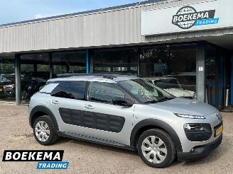Unfallwagen Citroën C4 cactus 1.2 PureTech Shine Navi Climate Cruise PDC 2017/4