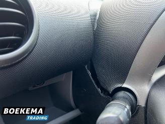 Toyota Aygo 1.0-12V Navigator Automaat Airco 5-Deurs picture 25