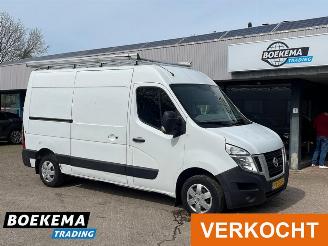 Vaurioauto  commercial vehicles Nissan Nv400 2.3 DCI L2-H2 Airco Cruise Schuifdeur Imperiaal 2014/10